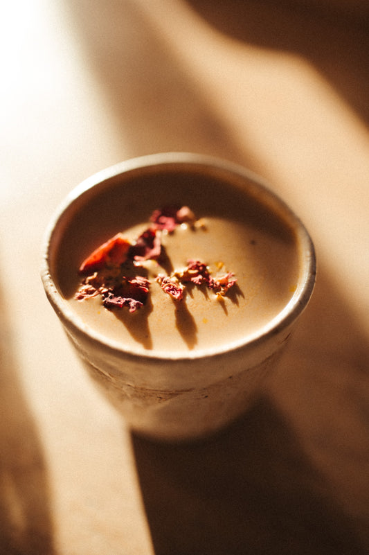 Bee pollen hot chocolate