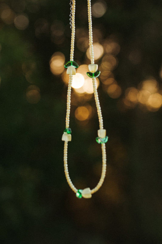 Women’s tulip necklace