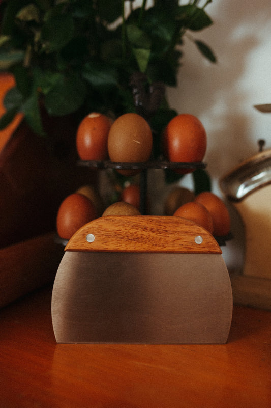 Sourdough scraper